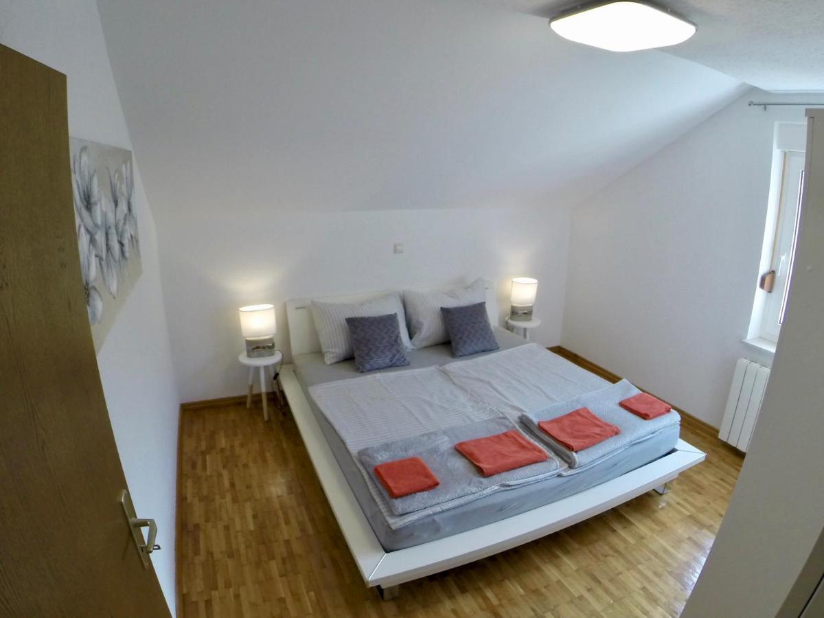 Holiday Apartment Lavanda Jesenice  Exterior foto