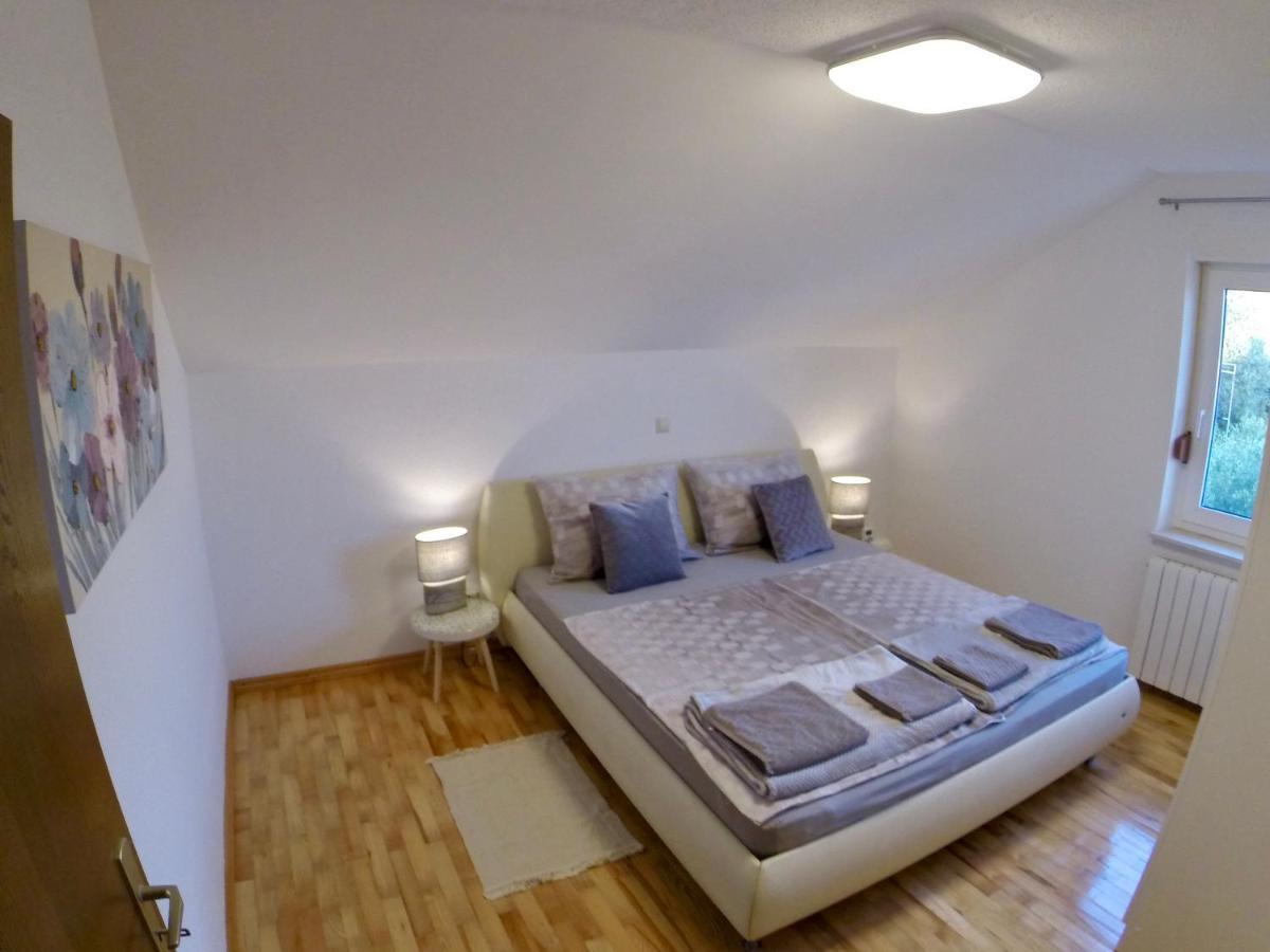 Holiday Apartment Lavanda Jesenice  Exterior foto